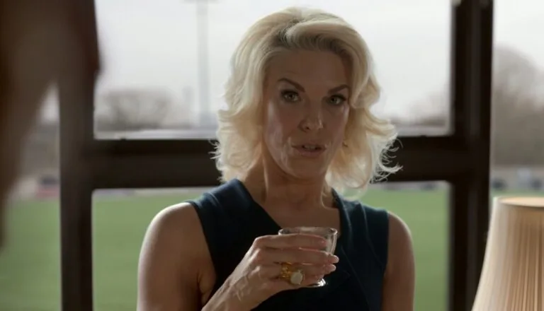 Момент из 5 серии 2 сезона